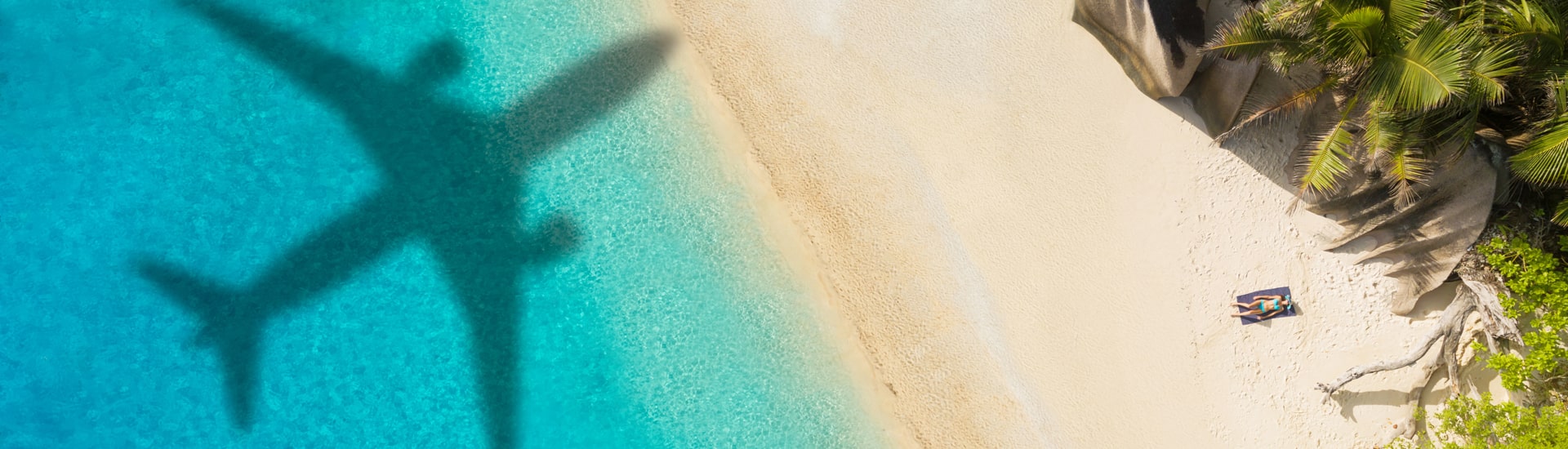 The best travel offers in Jorge Martinez